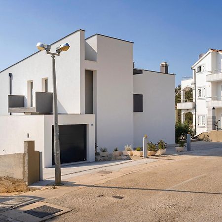 Modern, 2 Bedroom Apartment Hvar Town Bagian luar foto