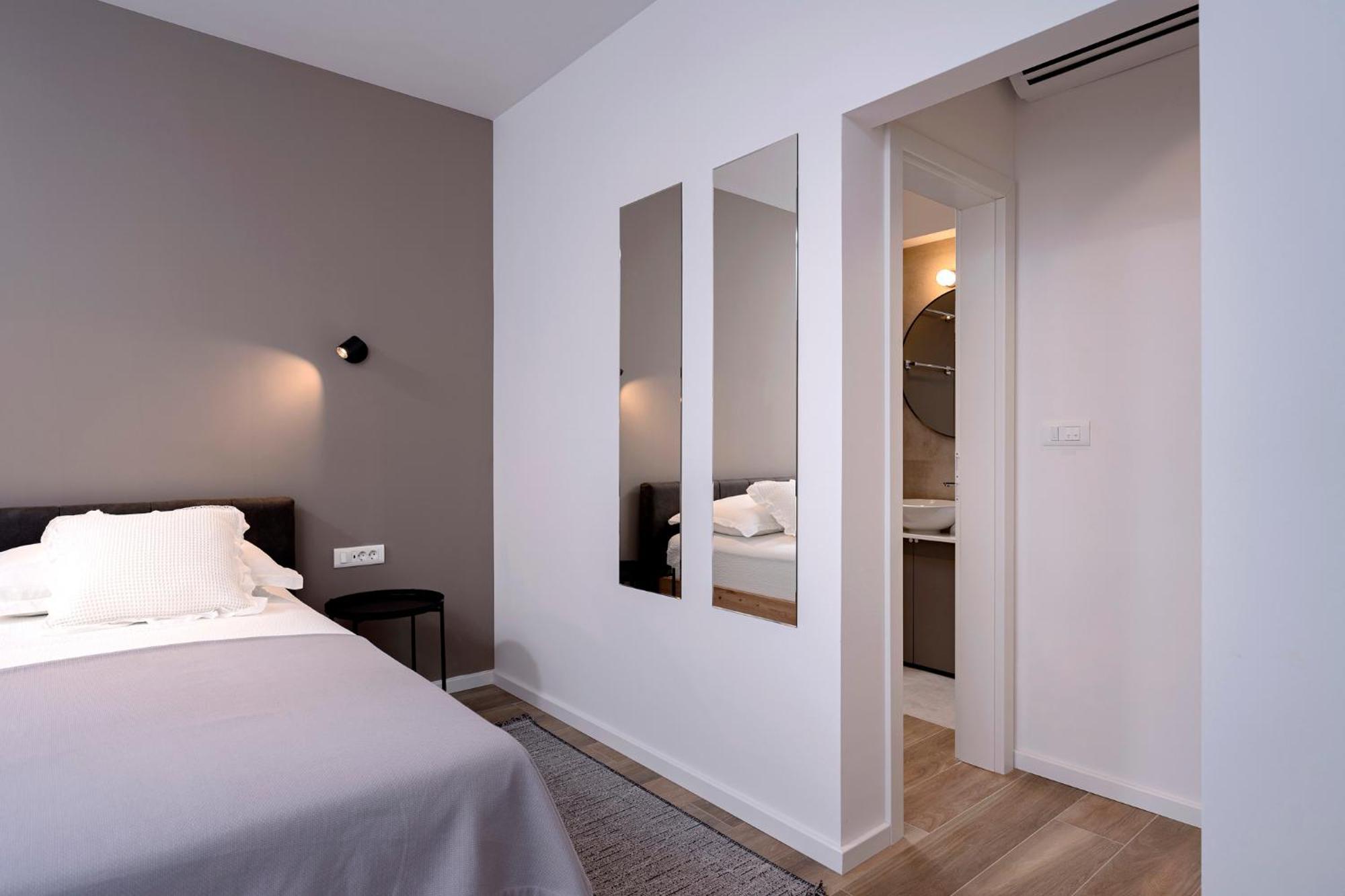 Modern, 2 Bedroom Apartment Hvar Town Bagian luar foto